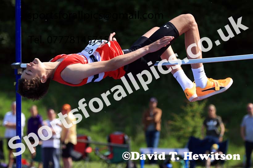 Mens under-17s high jump, 2025 North Eastern Track and Field Champs., Shildon, County Durham. Photo: David T. Hewitson/Sports for All Pics